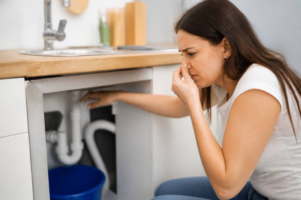 Canalisation qui sentent mauvais : causes, diagnostic et solutions efficaces